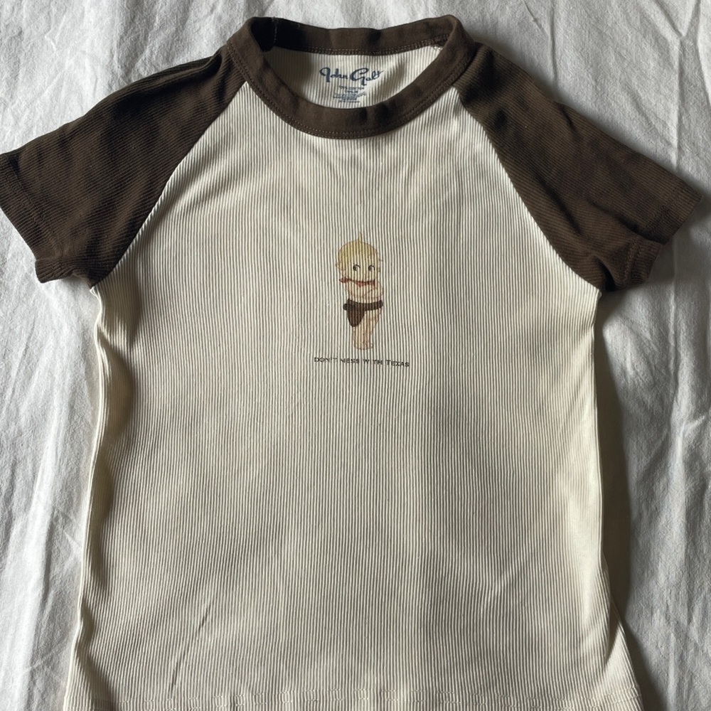 Brandy Melville Brown and Cream Raglan Tee